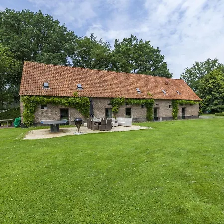 Rural In Former Stables Semesterbostad Beernem