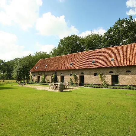 Semesterbostad Rural In Former Stables Beernem
